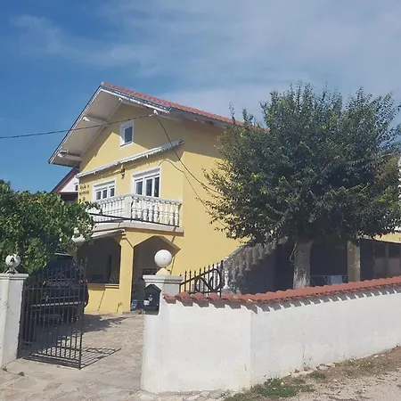 Kuca U Mornara