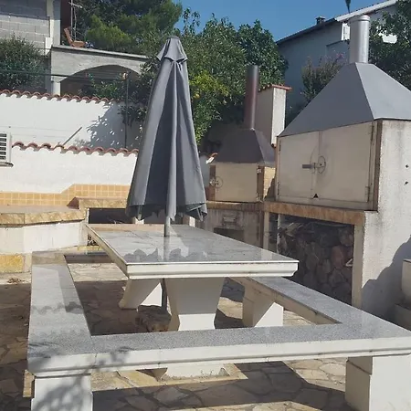 بيت ضيافة Kuca U Mornara *